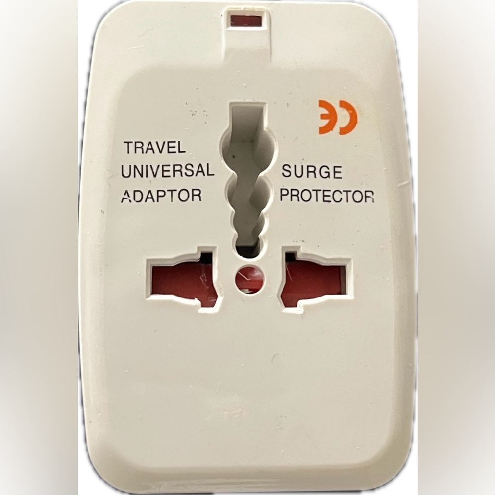 Global Travel Adapter White